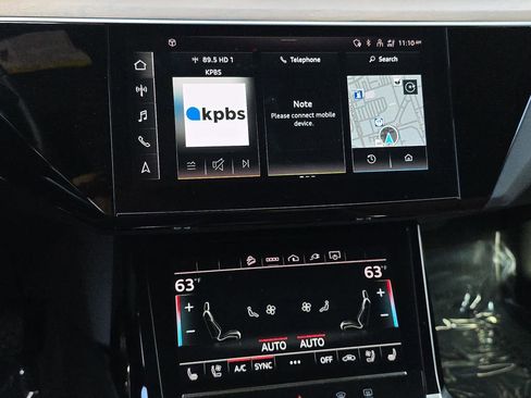 Used 2024 Audi Q8 e-tron Premium Plus image 23