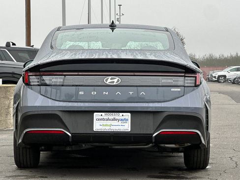 New 2026 Hyundai Sonata Blue image 5