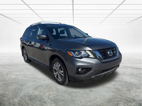 Used 2019 Nissan Pathfinder SL w/ Cargo Package image 2