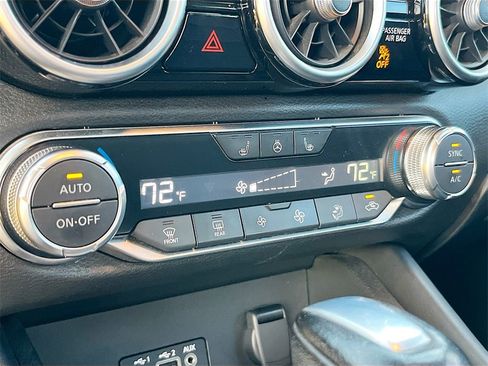 Used 2023 Nissan Sentra SR w/ SR Premium Package image 15