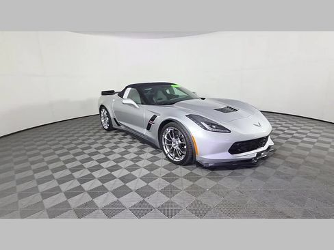 Used 2019 Chevrolet Corvette Grand Sport RWD image 34
