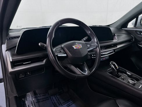 Used 2024 Cadillac XT4 Premium Luxury AWD/4WD image 9