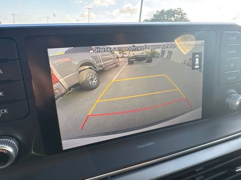 Used 2021 Kia Telluride LX FWD image 7