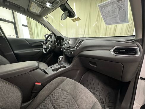 Certified 2024 Chevrolet Equinox LT w/ LPO, Floor Liner Package image 17