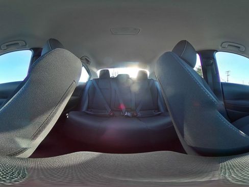 Used 2025 Toyota Corolla LE image 42