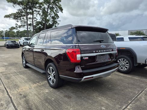 Used 2024 Ford Expedition Max XLT RWD image 4