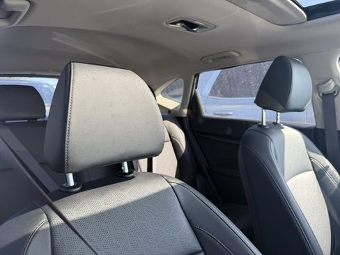 Used 2024 Kia Seltos SX w/ SX Sunroof Package AWD/4WD image 16