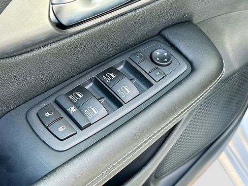 New 2026 Chrysler Pacifica Select w/ S Appearance Package image 17