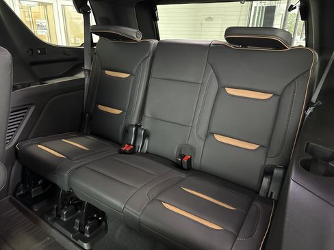 Used 2023 GMC Yukon AT4 w/ AT4 Premium Plus Package image 46