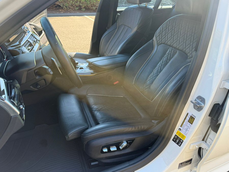 Used 2018 BMW M550i xDrive w/ Driving Assistance Package AWD/4WD image 14