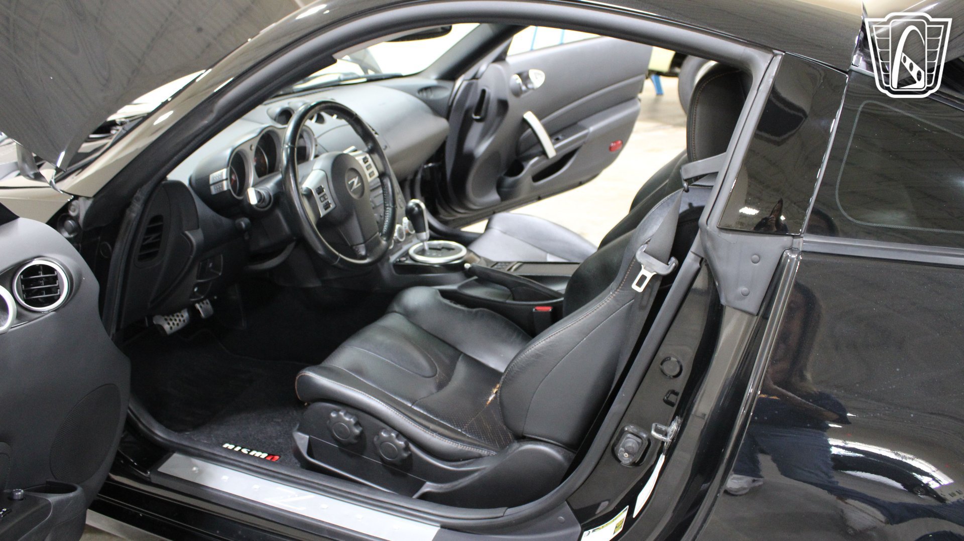 Used 2007 Nissan 350Z Touring w/ Cargo Convenience Pkg RWD image 11