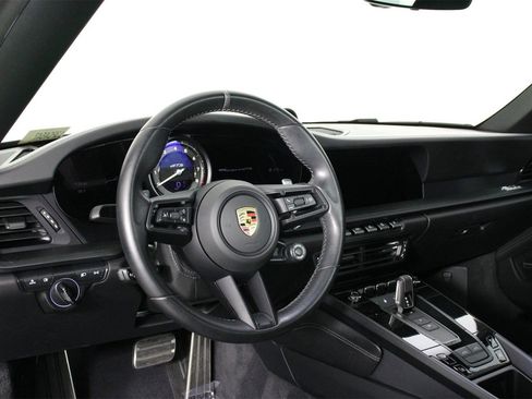 Used 2022 Porsche 911 Targa 4 GTS image 4