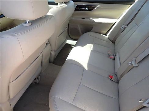 Used 2013 Nissan Altima 2.5 SL w/ Technology Pkg FWD image 7