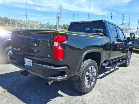 Used 2021 Chevrolet Silverado 2500 LTZ w/ Carhartt Edition AWD/4WD image 7