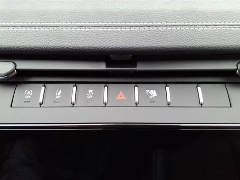 New 2026 Jeep Grand Cherokee Altitude AWD/4WD image 11