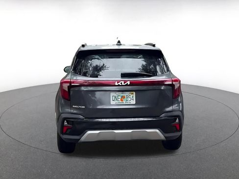 Used 2025 Kia Seltos S image 12