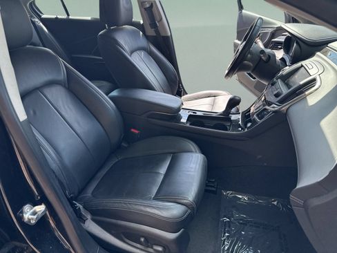 Used 2014 Buick LaCrosse Leather FWD image 23