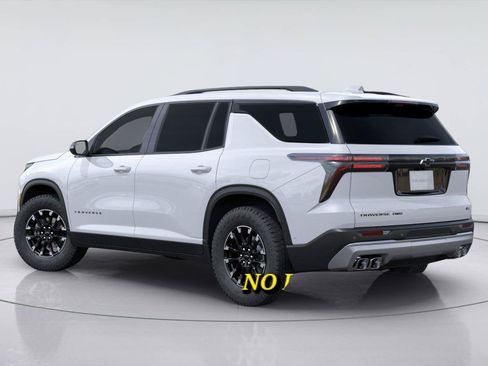 New 2026 Chevrolet Traverse Z71 w/ Enhanced Driving Package AWD/4WD image 3