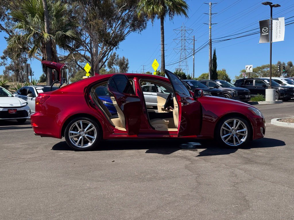Used 2008 Lexus IS 250 w/ Premium Pkg RWD image 29