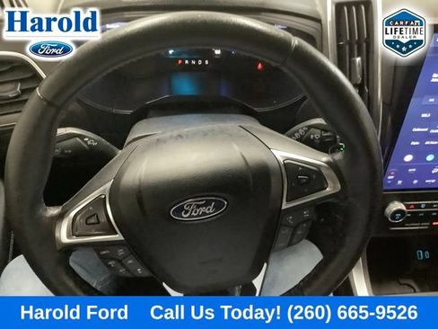 Used 2022 Ford Edge Titanium w/ Equipment Group 301A AWD/4WD image 16