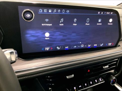 Used 2025 Chevrolet Tahoe Z71 AWD/4WD image 25