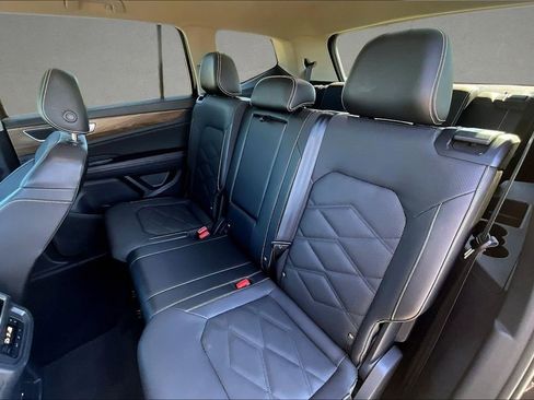 Used 2024 Volkswagen Atlas SE FWD image 22