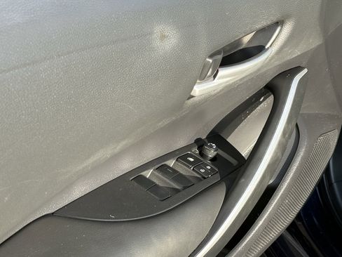 Certified 2022 Toyota Corolla SE w/ SE Premium Package image 21