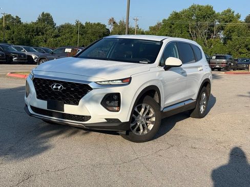 Used 2019 Hyundai Santa Fe SE AWD/4WD image 3