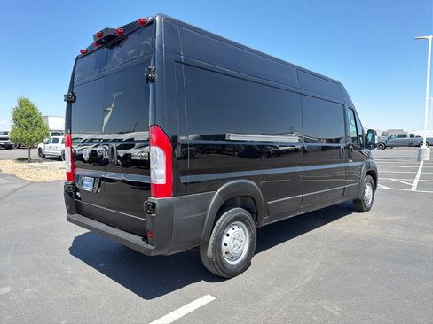 Used 2023 RAM ProMaster 2500 FWD image 3