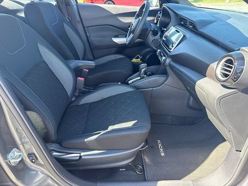 Used 2020 Nissan Kicks SV FWD image 22