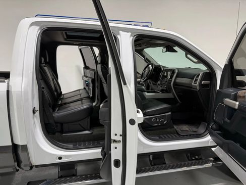 Used 2017 Ford F350 Lariat w/ Lariat Ultimate Package image 10