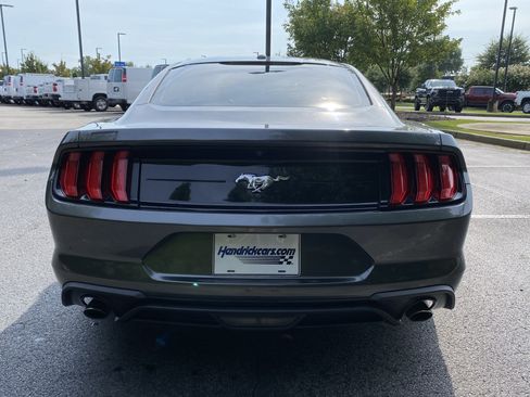 Used 2019 Ford Mustang Coupe RWD image 8
