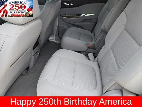 Used 2021 GMC Acadia SLE w/ Driver Convenience Package FWD image 30