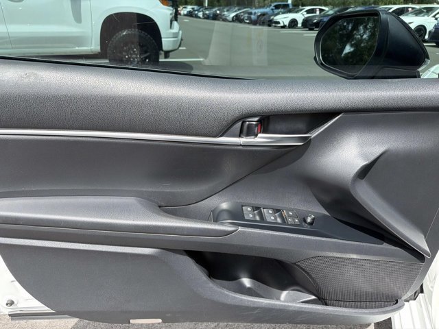 Certified 2019 Toyota Camry SE FWD image 8