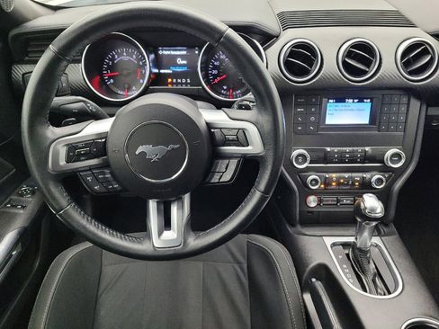 Used 2019 Ford Mustang Coupe RWD image 22