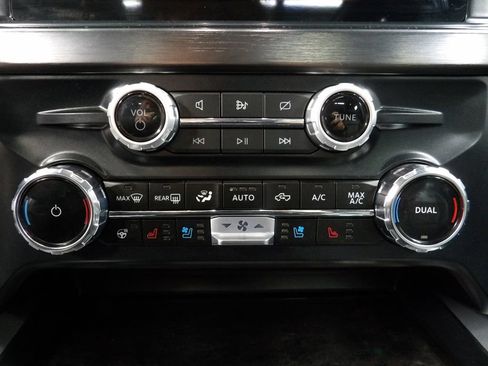 Used 2024 Ford F350 Lariat w/ Lariat Ultimate Package AWD/4WD image 57