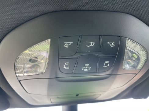Used 2026 Chrysler Pacifica Select FWD image 33