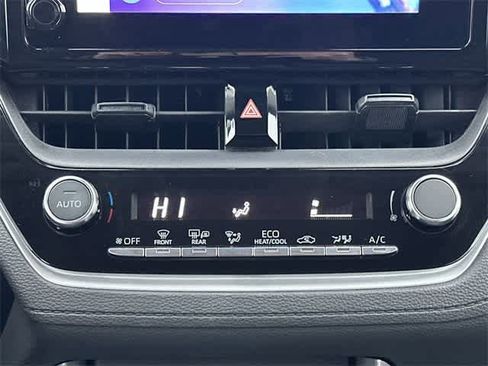 Used 2023 Toyota Corolla Cross LE image 15