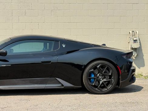 Used 2022 Maserati MC20 Coupe RWD image 5