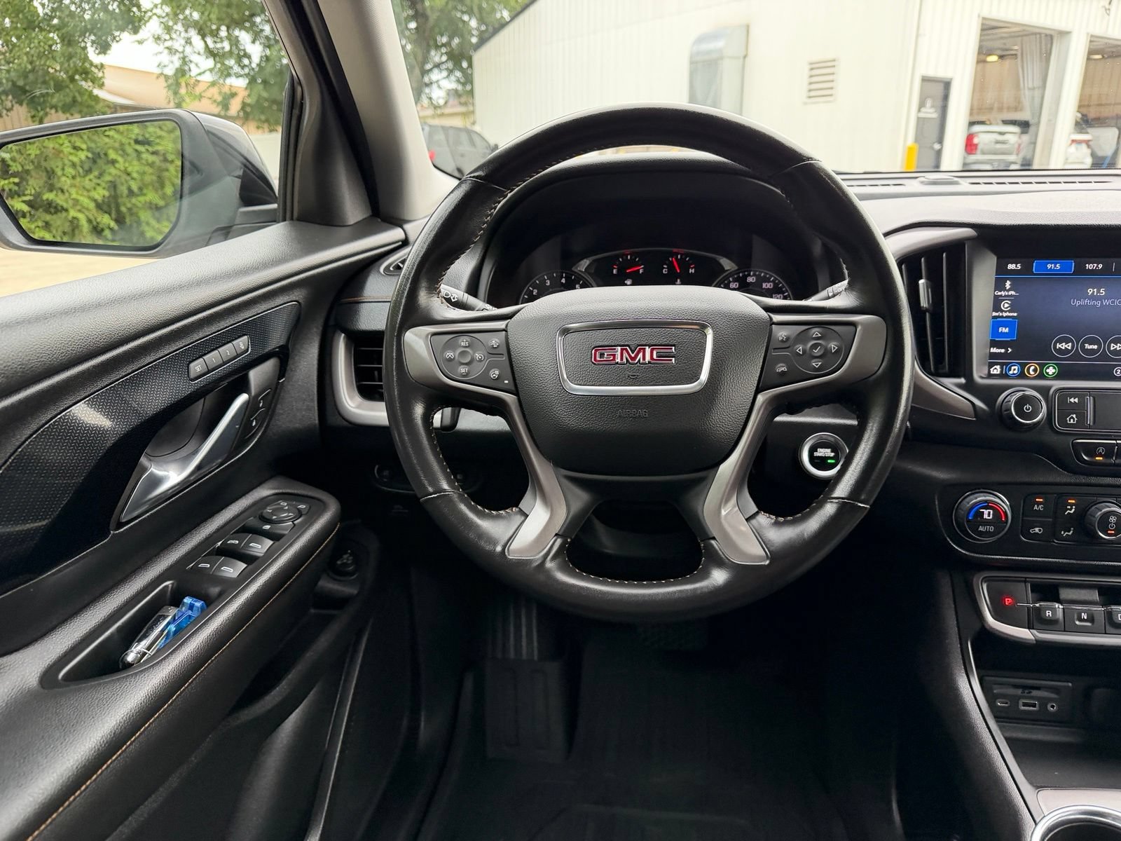 Used 2022 GMC Terrain AT4 AWD/4WD image 13