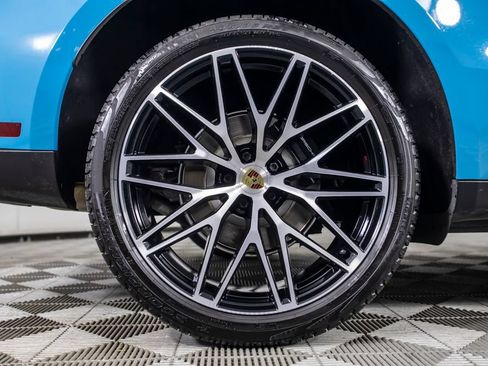 Used 2022 Porsche Macan AWD/4WD image 41