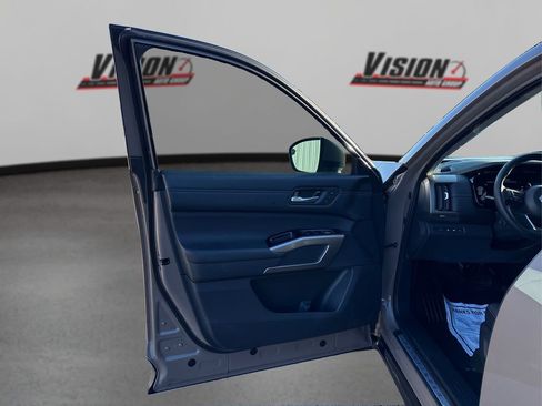 Used 2024 Nissan Pathfinder Platinum w/ Cargo Package image 24