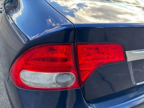 Used 2010 Honda Civic LX image 12