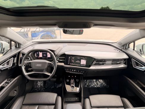 Used 2022 Audi Q4 e-tron Premium Plus w/ Premium Plus AWD/4WD image 23