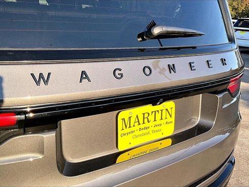 New 2025 Jeep Wagoneer Series II image 12