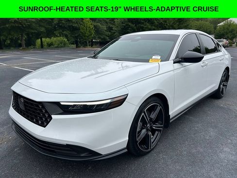 Used 2025 Honda Accord Sport image 1