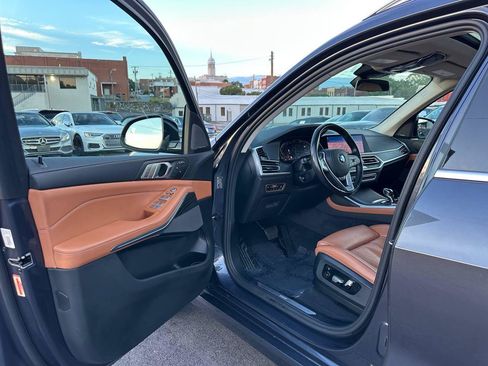 Used 2020 BMW X7 xDrive40i w/ Premium Package AWD/4WD image 13