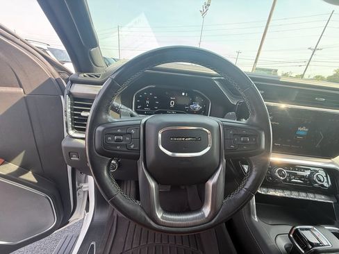 Used 2023 GMC Sierra 1500 Denali Ultimate AWD/4WD image 16
