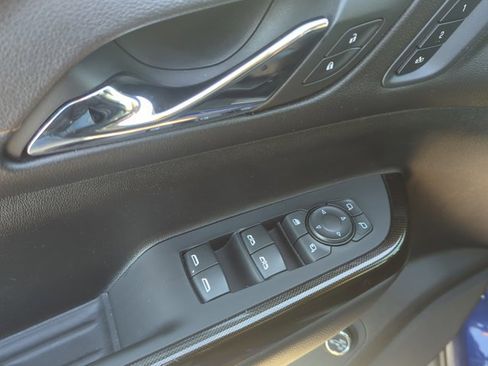 Used 2023 GMC Acadia AT4 w/ Technology Package image 6