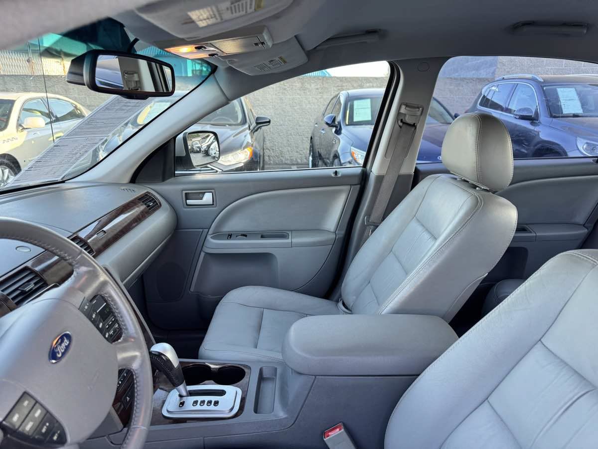 Used 2006 Ford Five Hundred SEL FWD image 31
